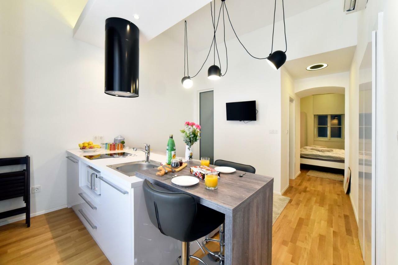 Jadranka Appartement Zagreb Buitenkant foto